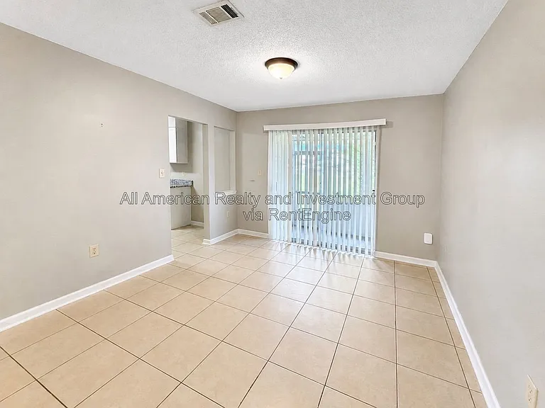 939 Tanager Rd #8 — Photo 3