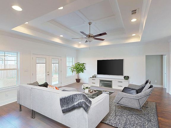 3rd image of 412 Palm Island Dr