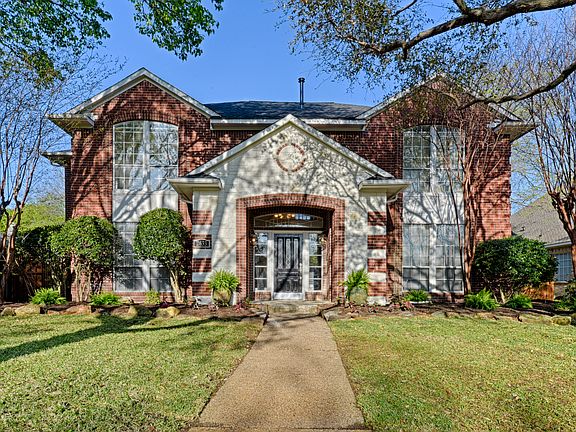 2nd image of 2633 Courtside Ln