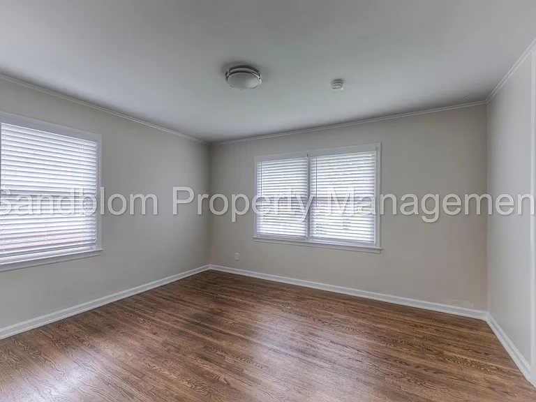 5169 S Troost Ave — Photo 13