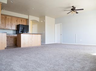3154 W Desert Lily Dr UNIT B, Lehi, UT 84043