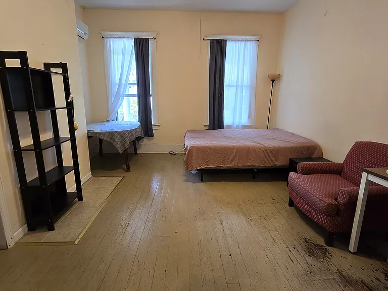 9 Brady St — Photo 1