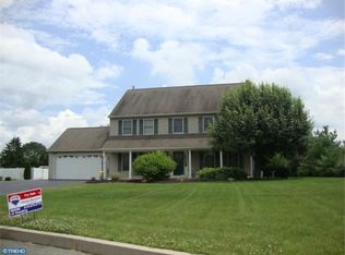 1500 Golf Dr, Gilbertsville, PA 19525