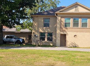 2615 N Elm St, Denton, TX 76201