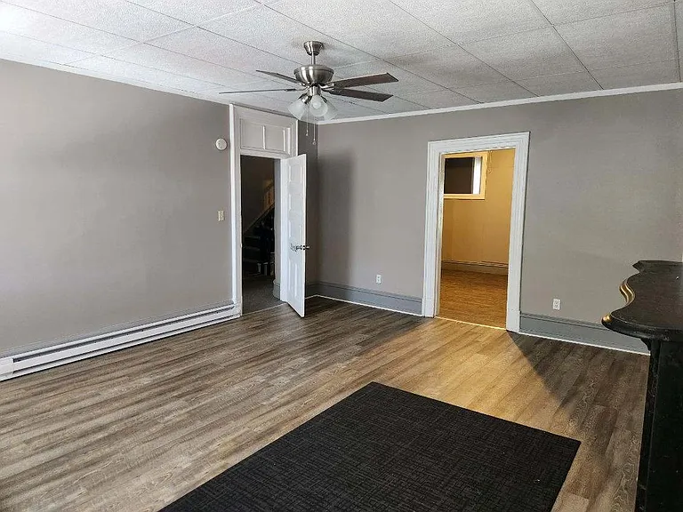 509 S Centre St #4 — Photo 3