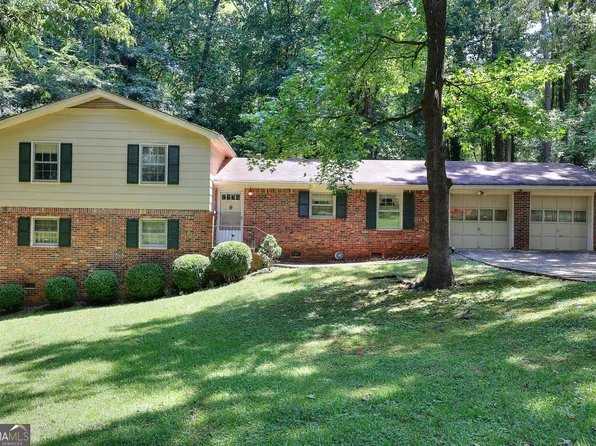 2802 Leisure Woods Ln, Decatur, GA 30034