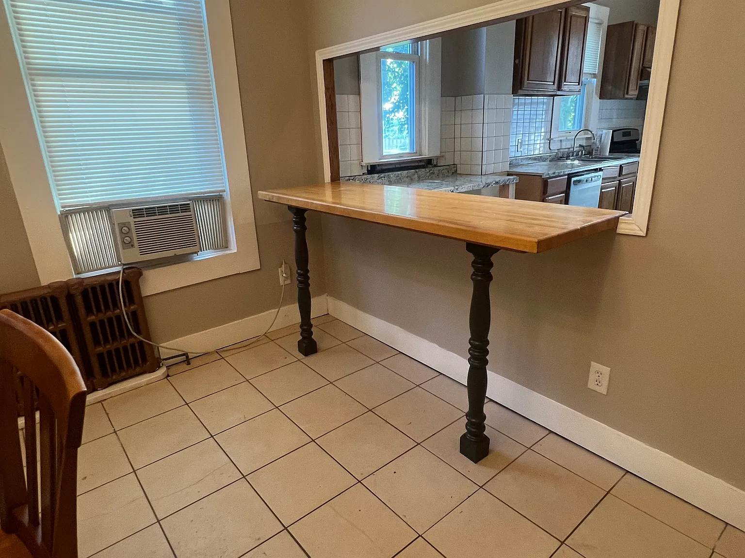 3 bed, 1300 sqft, $1,695 — Photo 4