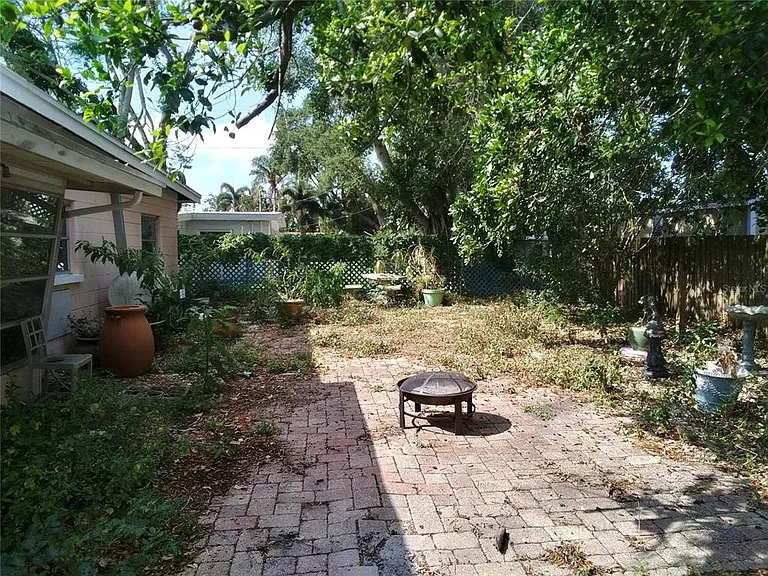 5160 102nd Way N — Photo 23