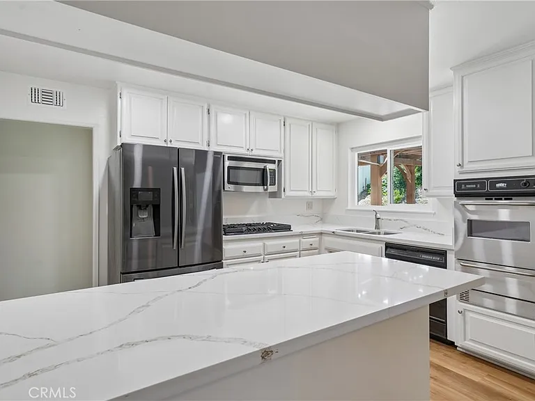 1031 Fletcher Ave — Photo 9
