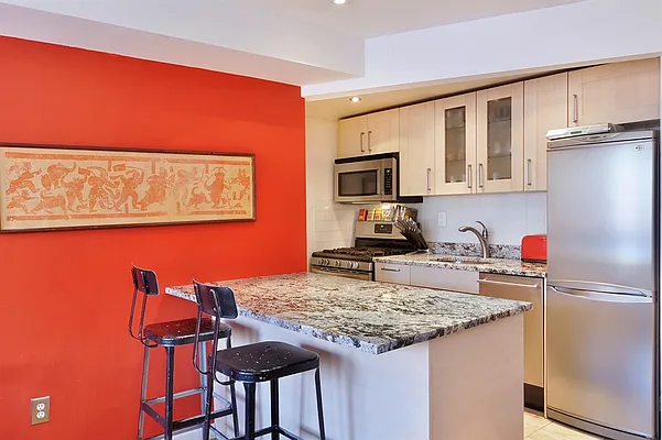 Sold by Corcoran | media 14