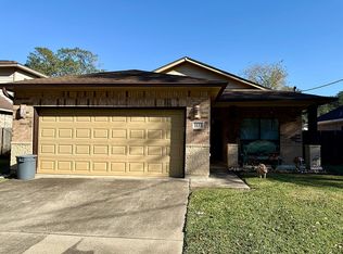1133 West Dr, Port Neches, TX 77651