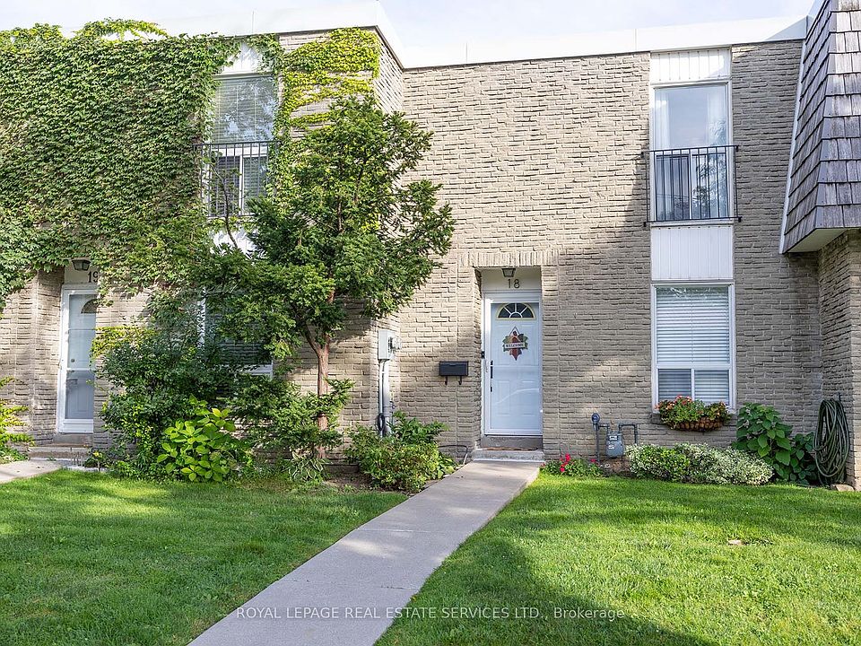 1st image of 71 Old Burnhamthorpe Rd #18