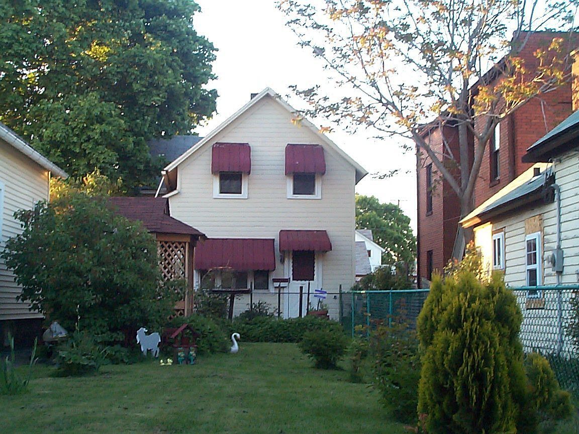 3514 Seymour Ave Cleveland Oh 44113 Zillow