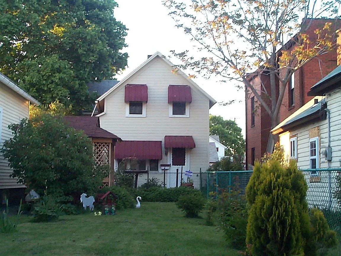 3514 Seymour Ave photo 1