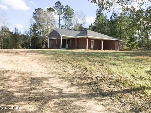 81 Twin Lakes Rd, Wiggins, MS 39577