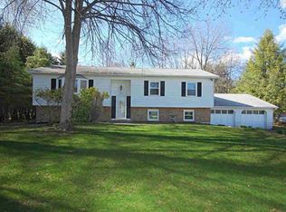 19 Jennifer Dr, Wappingers Falls, NY 12590