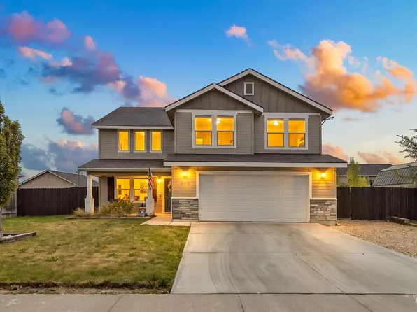 695 SW Foley St, Mountain Home, ID 83647