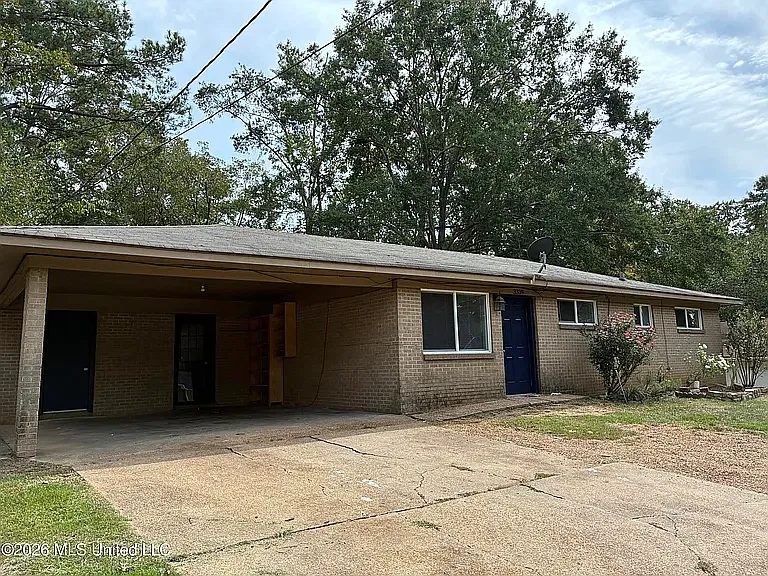 3 bed, 1100 sqft, $1,450 — Photo 4