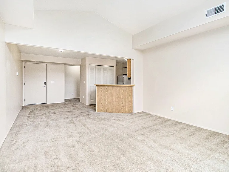 Arbor Lakes Apartments — Photo 7