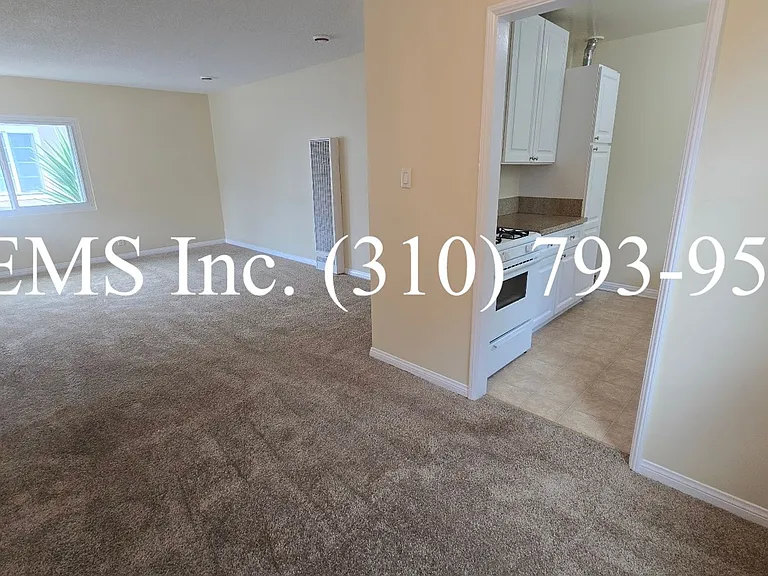 Bright Upstairs 1 Bedroom Apartment w/ Shared Garage Parking — Photo 1