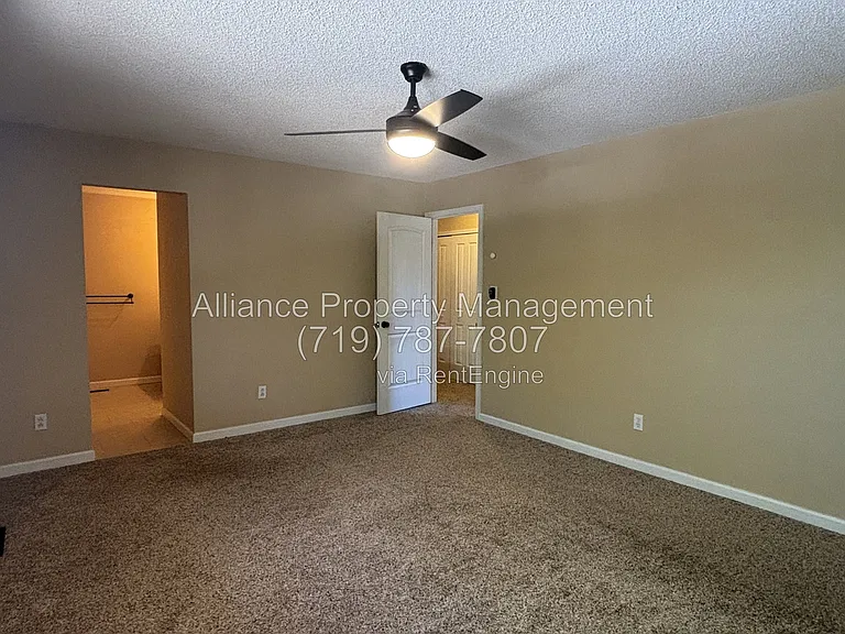 3823 Windsong Ct — Photo 16