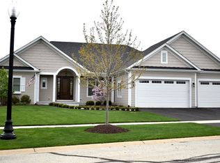 40W838 Ellis Johnson Ln, Campton Hills, IL 60175