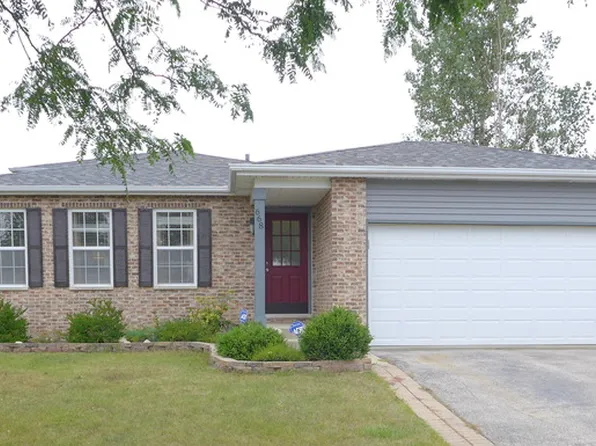 668 Chippewa Cir, Round Lake Heights, IL 60073