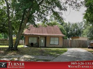345 Maple Leaf Cir, Slidell, LA 70458