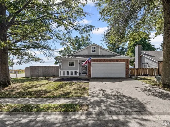 1425 Royal Oak Ct, O Fallon, IL 62269