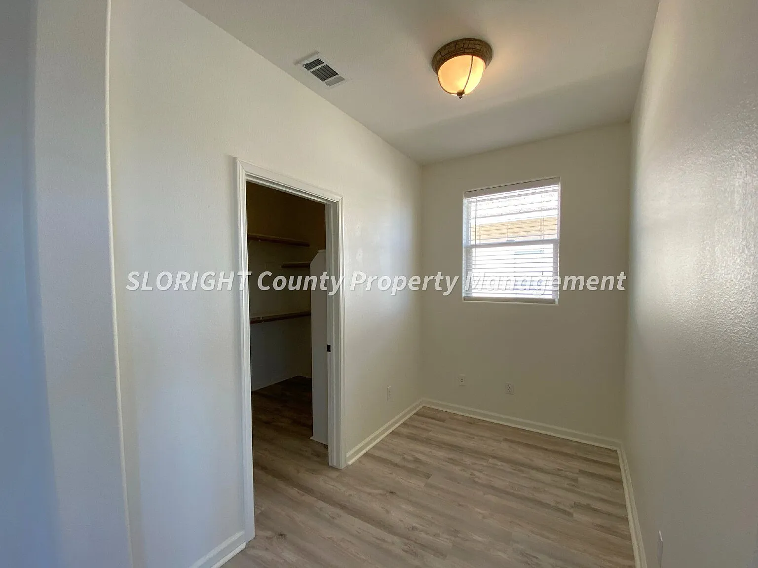 4 bed, 2.5 bath, 2567 sqft, $4,500 — Photo 3
