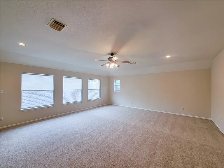 2622 Katie Harbor Dr — Photo 35