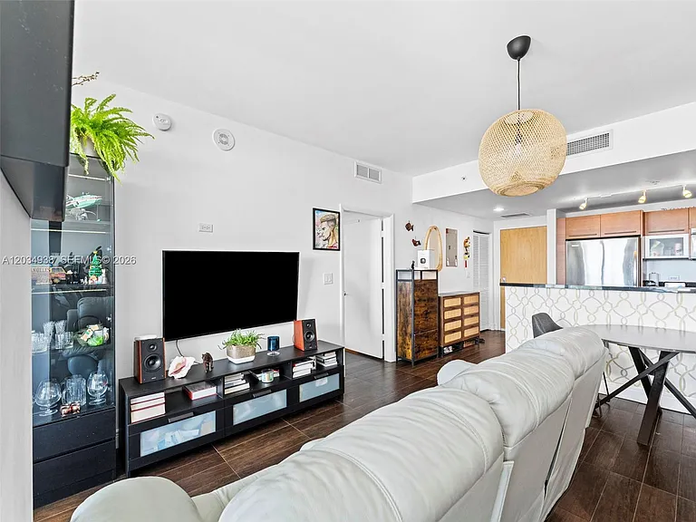 244 Biscayne Blvd #701 — Photo 15