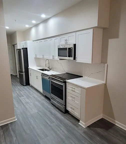 Main Place Apartments — Photo 1