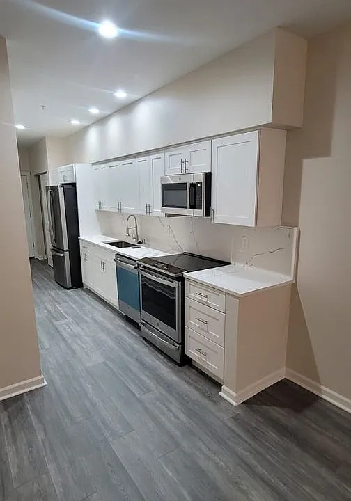Main Place Apartments