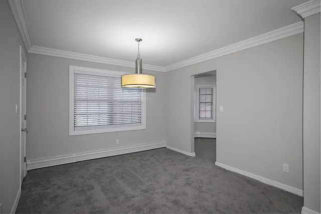 Fairfield Tudor At North Babylon — Photo 11