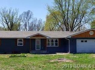 17561 Grace Rd, Lebanon, MO 65536