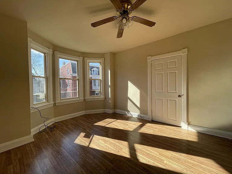 616 W Franklin St #2 — Photo 8
