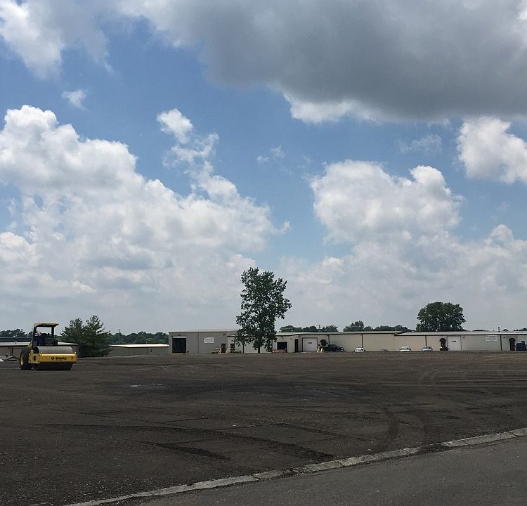2nd image of 4130 Lisa Dr