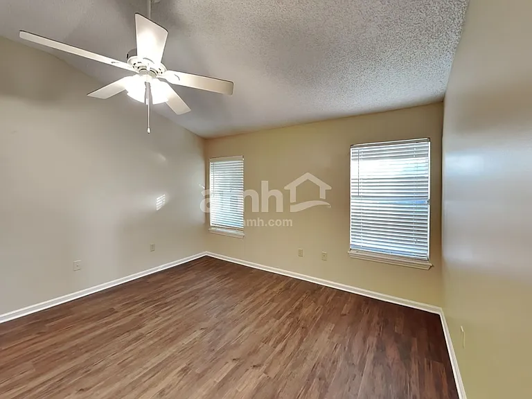2708 Secret Harbor Dr — Photo 9