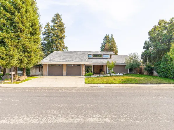 561 Pierce Dr, Clovis, CA 93612