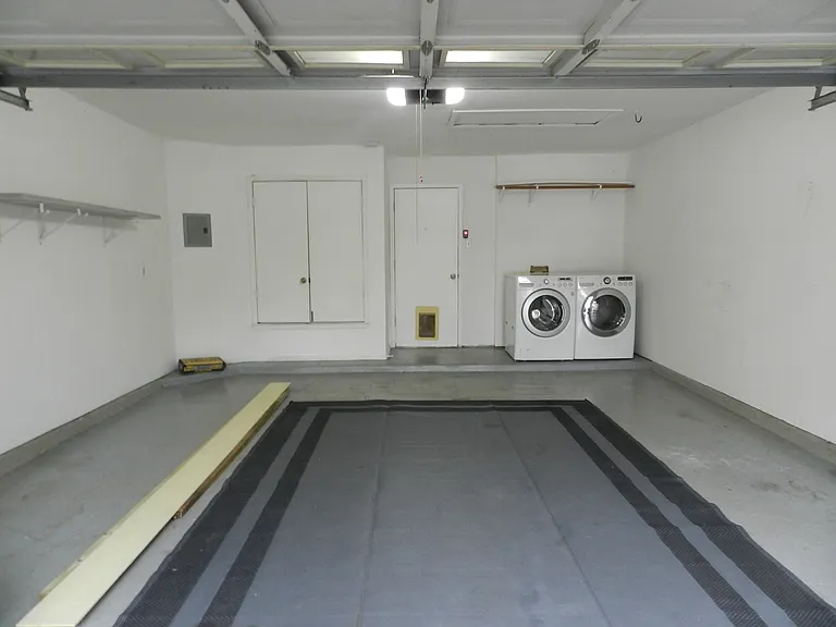 4100 Adelphi Ln #B — Photo 21