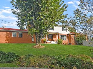 394 Saint James Dr, Clarksburg, WV 26301
