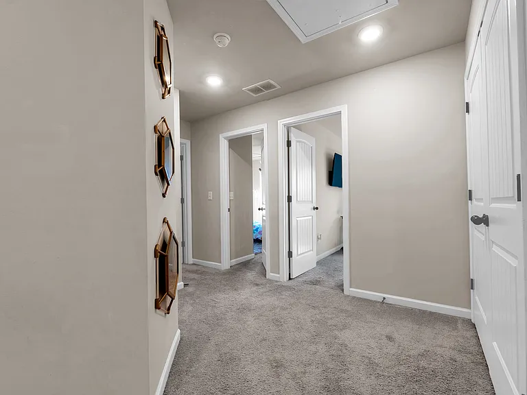 Chara Ln — Photo 10