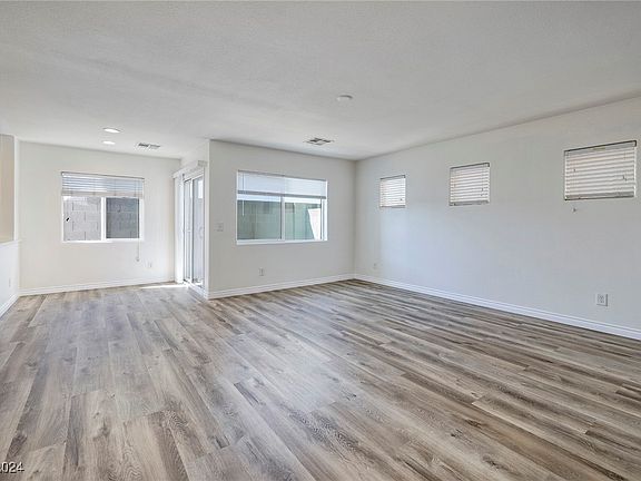 3rd image of 4825 Valmark Dr