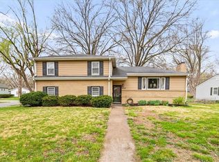 9260 Craig St, Overland Park, KS 66212