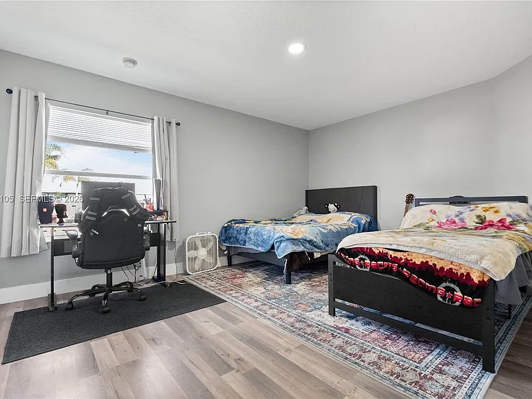 401 NW Kilpatrick Ave — Photo 18
