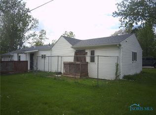 1390 Ayersville Ave, Defiance, OH 43512