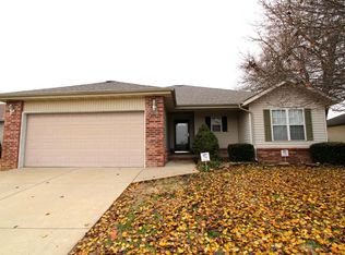 1709 S Fisk Ave, Springfield, MO 65802