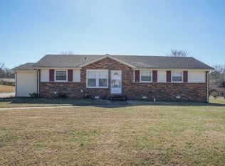 900 Wellington Dr, Clarksville, TN 37043