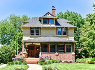 8020 Warren Ave, Wauwatosa, WI 53213